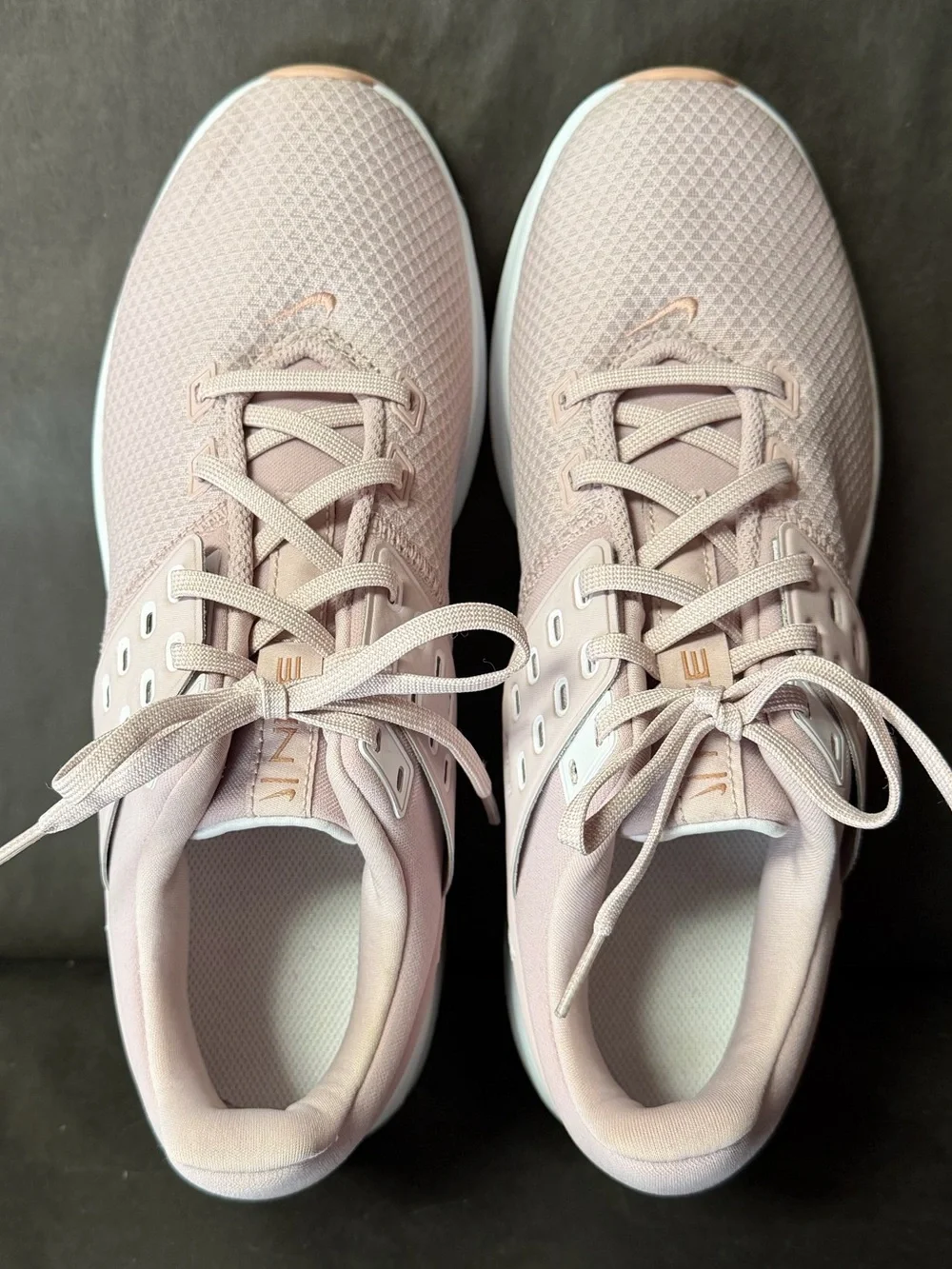 New! Nike Air Max Bella 10.5